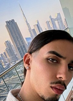 ππ²ππͺπ» - Male escort in Muscat Photo 11 of 16