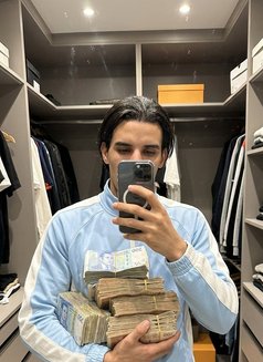 ππ²ππͺπ» - Male escort in Muscat Photo 14 of 16