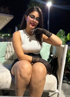 ليل - puta in Dubai Photo 5 of 11
