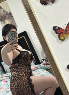 نور سورية - escort in Dubai Photo 2 of 4