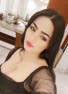 Reem syria - escort in Dubai Photo 1 of 3