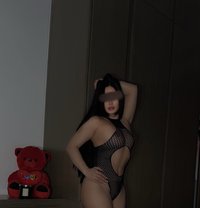تيا - escort in Dubai