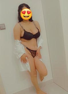 هالة - escort in Dubai Photo 3 of 12