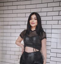 حلا حلا - puta in Erbil