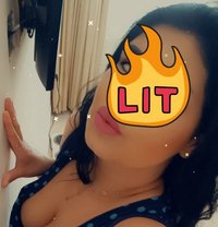 ياسمين الشام - escort in Muscat