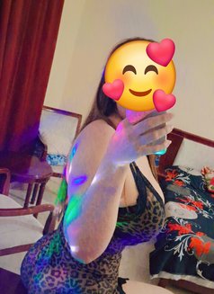 بنت الشام - escort in Muscat Photo 5 of 7