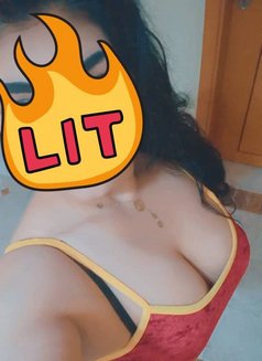 لولي - escort in Muscat Photo 1 of 7