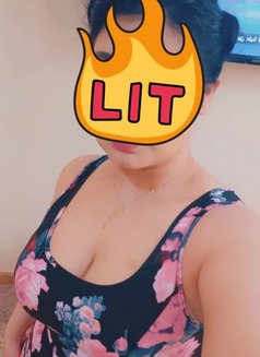 لولي - escort in Muscat Photo 3 of 7