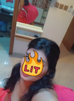 لولي - escort in Muscat Photo 4 of 7