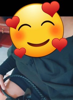 لولي - escort in Muscat Photo 2 of 7