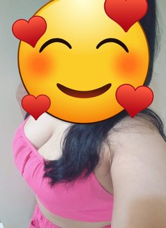 ياسمين الشام - escort in Muscat Photo 3 of 7