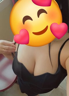 يارا - escort in Muscat Photo 5 of 11