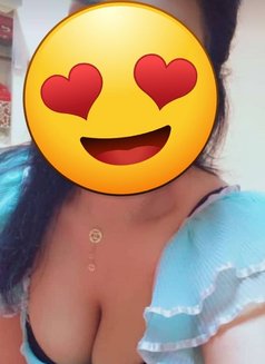 لولي - escort in Muscat Photo 3 of 12