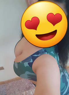 لولي - escort in Muscat Photo 5 of 12