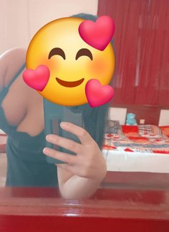 يارا - escort in Muscat Photo 9 of 11