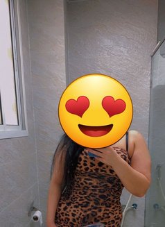 لولي - escort in Muscat Photo 9 of 12