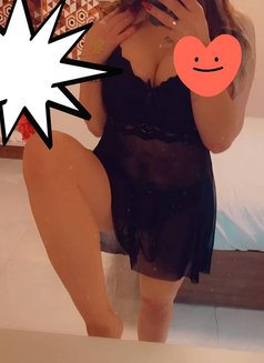 بنت الشام - escort in Muscat Photo 4 of 24