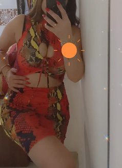 بنت الشام - escort in Muscat Photo 5 of 24