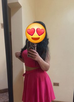 يارا - escort in Muscat Photo 6 of 9