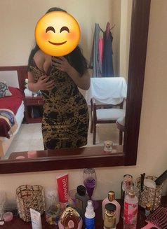 يارا - escort in Muscat Photo 8 of 9