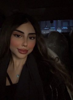 لورين - escort in Riyadh Photo 5 of 5