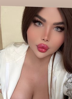 هيفا - Transsexual escort in Erbil Photo 6 of 9