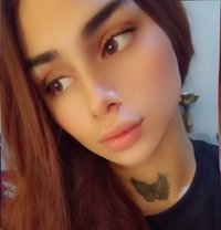 لوليان - Transsexual escort agency in Beirut