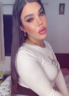 جونيلا - Transsexual escort in Beirut Photo 30 of 30