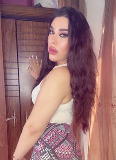 جونيلا - Acompañantes transexual in Beirut Photo 15 of 18