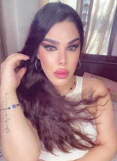 جونيلا - Acompañantes transexual in Beirut Photo 17 of 18