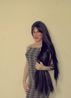 حلا - Acompañantes transexual in Beirut Photo 3 of 4