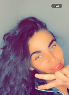 وتين - Agencia de acompañantes transexuales in Damascus Photo 3 of 3