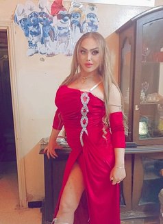 ناتاشا - Transsexual escort in Damascus Photo 2 of 2