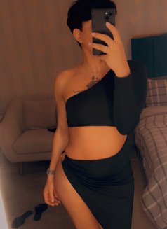شوشو - Transsexual escort in Dubai Photo 2 of 6