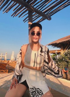 𝐀𝐫𝐚𝐛 𝐲𝐚𝐫𝐚 𑁍 عربية - Acompañantes transexual in Dubai Photo 22 of 25