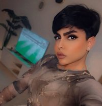 شوق - Transsexual escort in Dubai
