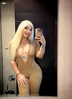 𝐀𝐫𝐚𝐛 𝐲𝐚𝐫𝐚 𑁍 عربية - Transsexual escort in Dubai Photo 23 of 29