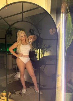 𝐀𝐫𝐚𝐛 𝐲𝐚𝐫𝐚 𑁍 عربية - Transsexual escort in Dubai Photo 22 of 23