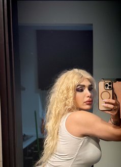 𝐀𝐫𝐚𝐛 𝐲𝐚𝐫𝐚 𑁍 عربية - Transsexual escort in Dubai Photo 20 of 30
