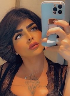 شُام - Acompañantes transexual in Dubai Photo 5 of 7
