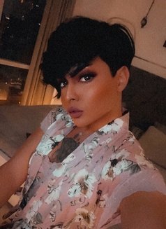 شااااام - Transsexual escort in Dubai Photo 1 of 1
