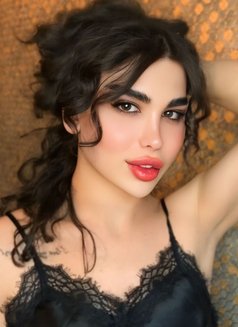 عسليه - Acompañantes transexual in Erbil Photo 12 of 23