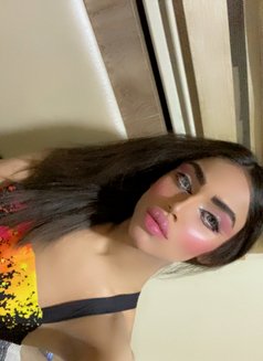نيفين - Transsexual escort agency in Erbil Photo 1 of 2