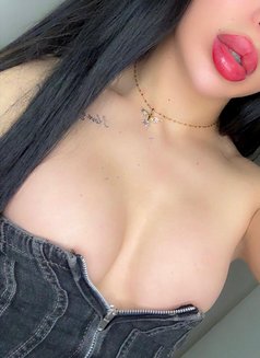 عسليه - Transsexual escort in Erbil Photo 27 of 30