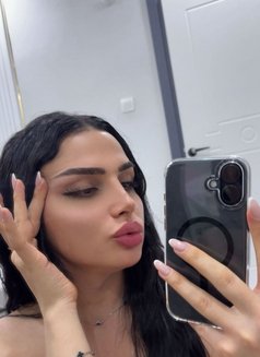 دانو شيميل اسطنبول - Transsexual escort in İstanbul Photo 1 of 4