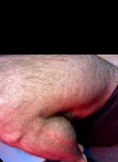 يزن - Male escort in Beirut Photo 2 of 3