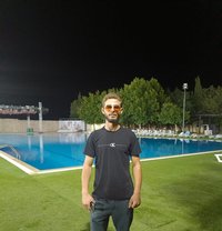 جوني امير اسكورت - Male escort in Beirut