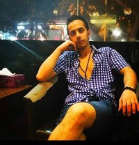 خالد - Male escort in Dubai