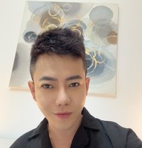 جرّبني الآن أفضل مُدلك في المدينة - Male escort in Riyadh Photo 2 of 6