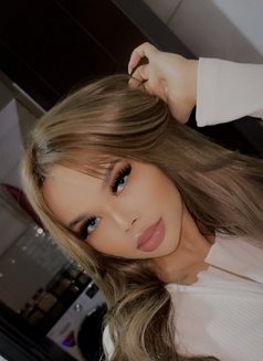 𝒜𝑀𝐸𝑅𝒜𝐻 | أميرة 🪬 - escort in Al Manama Photo 1 of 7